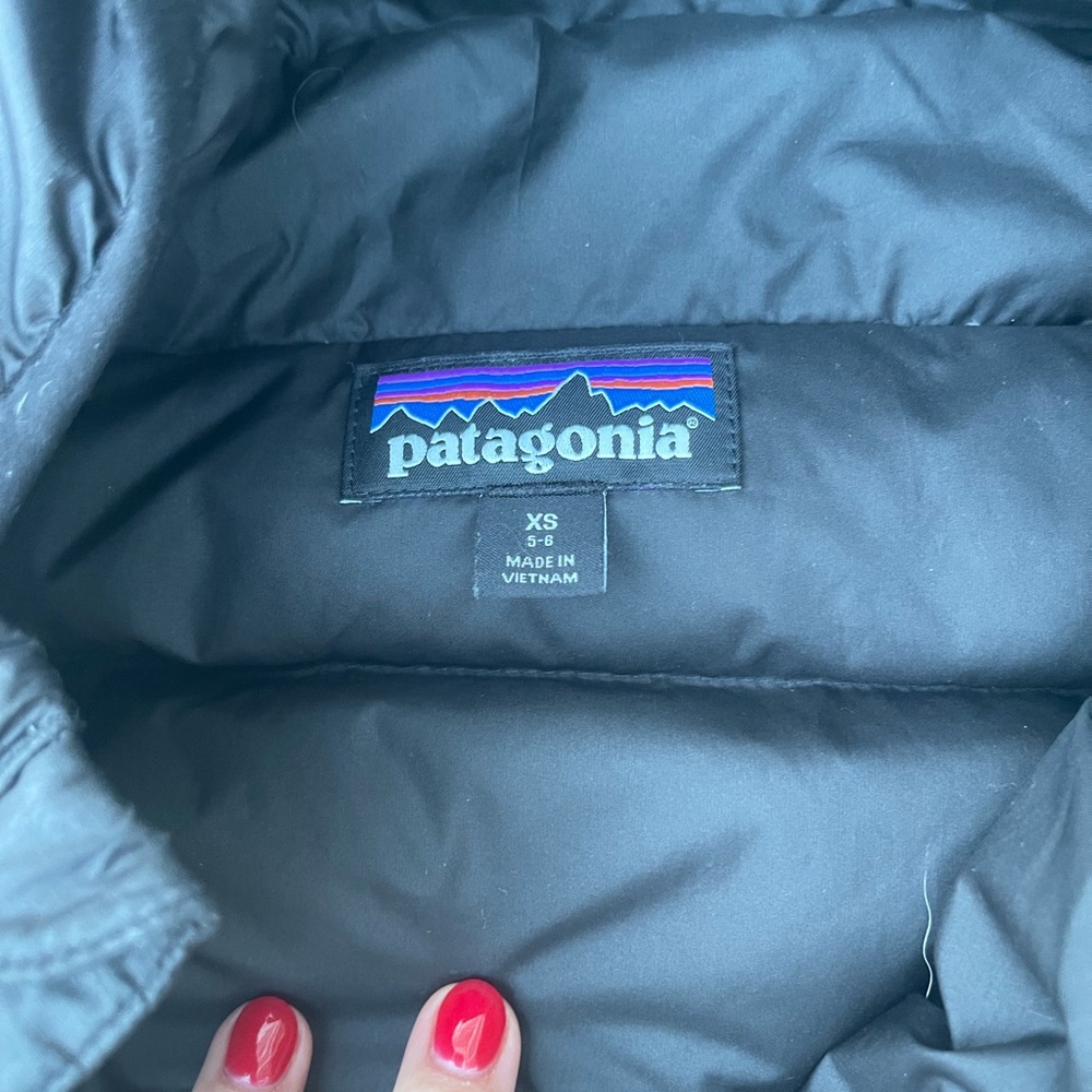 Toddler Patagonia puffer - Picture 3 of 4
